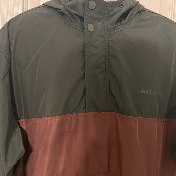 RVCA Men's Black, Maroon, and Olive Windbreaker Sz/XL - Picture 3 of 16